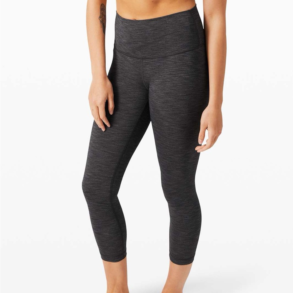 Lululemon Wunder Under Crop High-Rise *Full-On Luxtreme 23"
Heathered Black